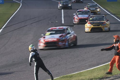 VIDEO: Chaos in Japan, Challenge The World
