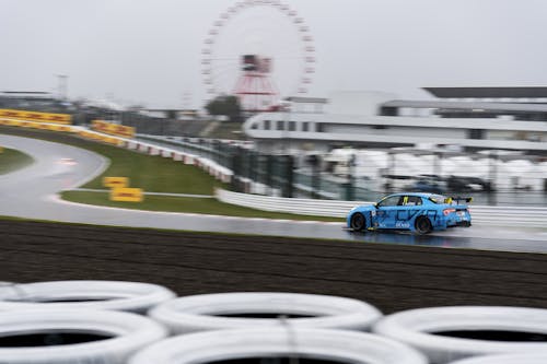 ​Flash report: Thed Björk eighth in qualifying as Yvan Muller crashes