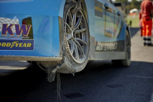 ​Lynk & Co Cyan Racing calls for action over WTCR tyre safety situation
