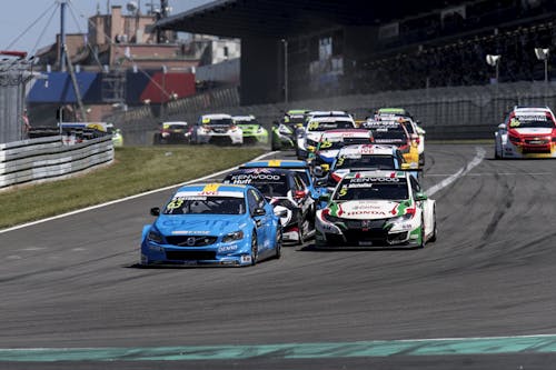 Historic double victory and World Championship lead at the Nürburgring